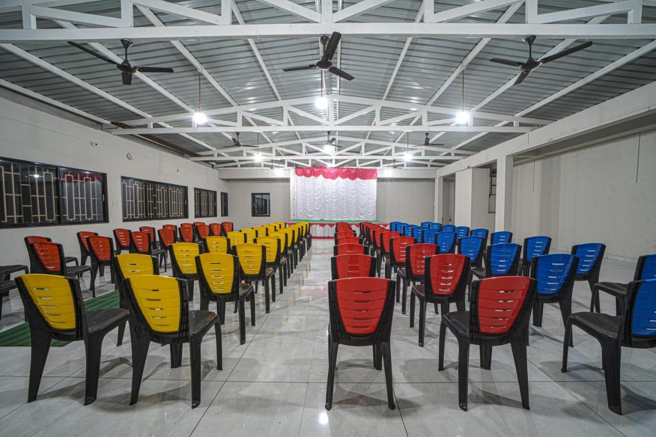 Hotel Saheb Kolhapur Zewnętrze zdjęcie