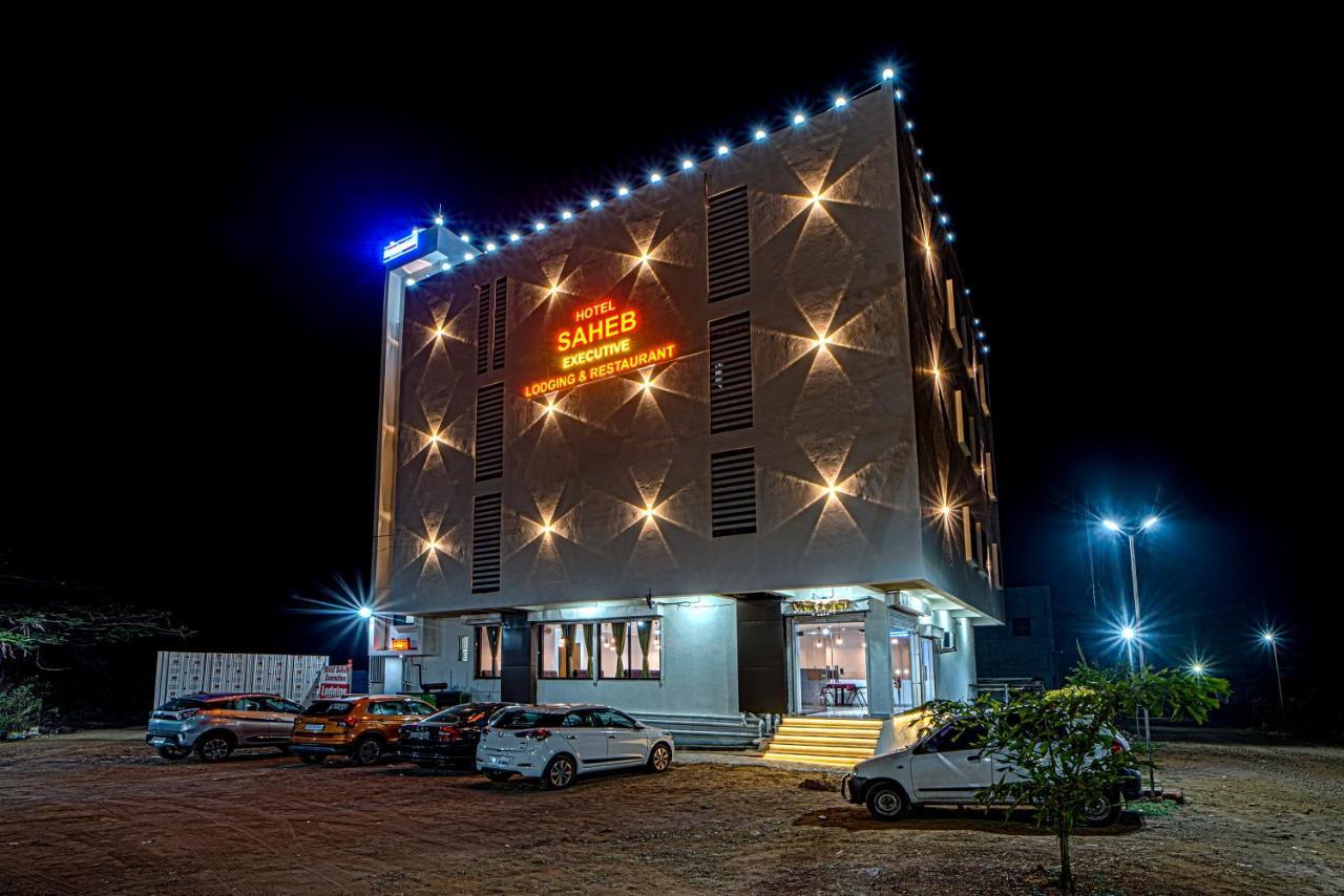 Hotel Saheb Kolhapur Zewnętrze zdjęcie