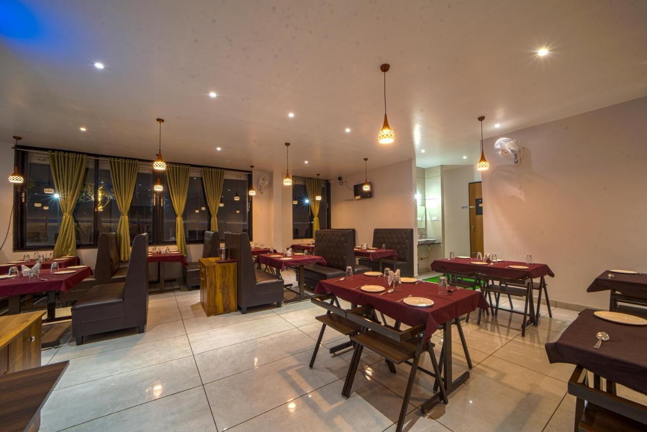 Hotel Saheb Kolhapur Zewnętrze zdjęcie