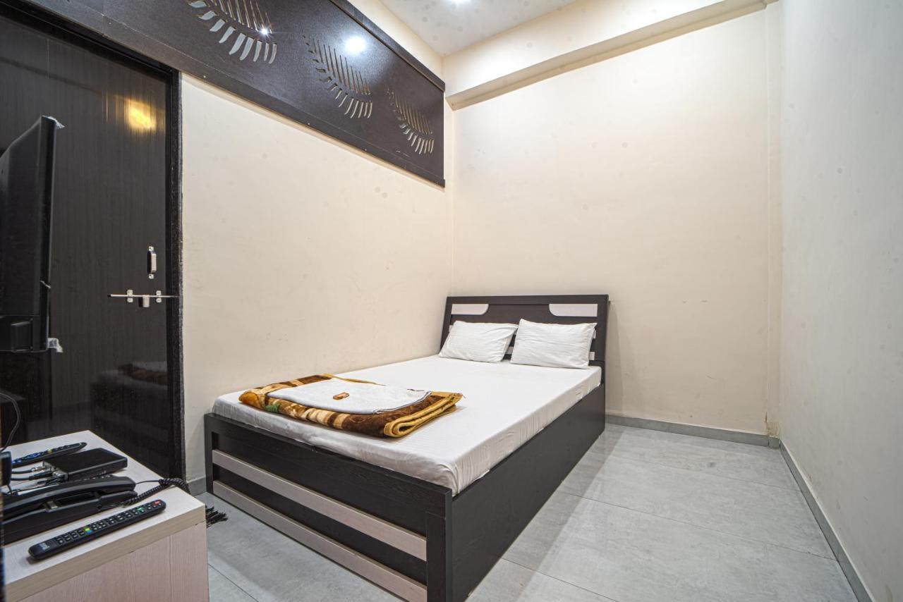 Hotel Saheb Kolhapur Zewnętrze zdjęcie