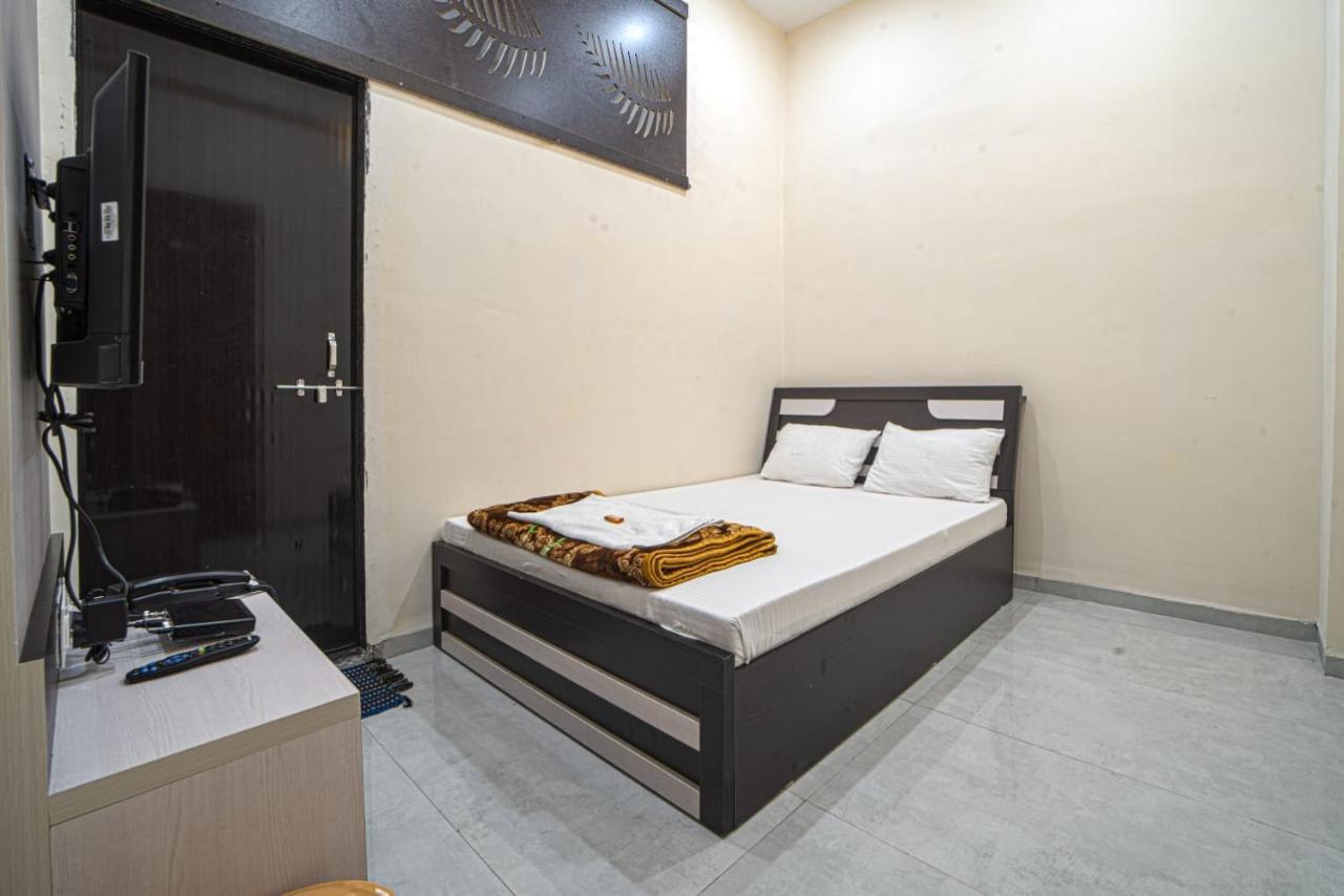 Hotel Saheb Kolhapur Zewnętrze zdjęcie